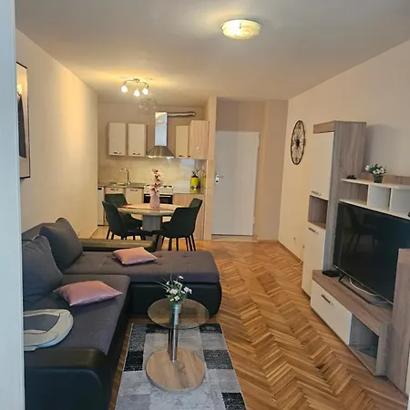 Begy Apartment *